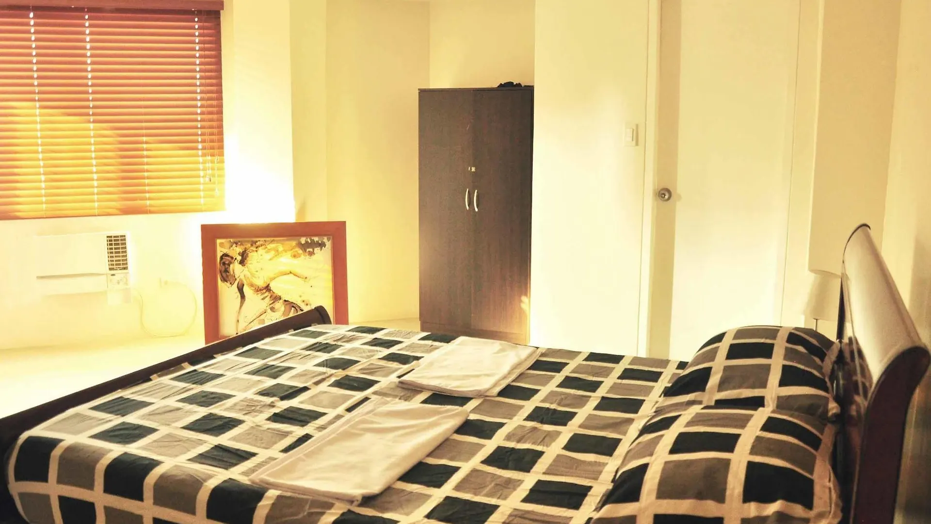 Hotel The Fort Budget Hotel- Bonifacio Global City Makati City